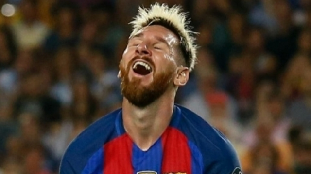 Le contrat fou proposé par le Barça à Messi !