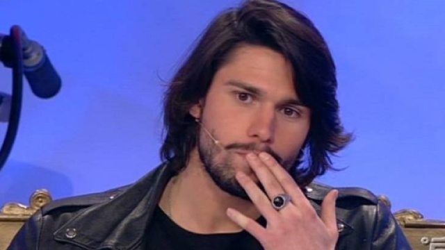 Uomini e Donne, Luca Onestini al bivio: scelta o addio?