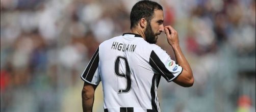 Gonzalo Higuain, nella sfida contro il Porto sarà l'unica punta