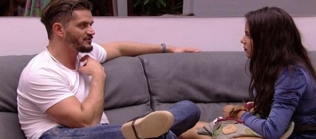 BBB: Marcos revela que foi abusado BBB: Marcos revela que foi abusado