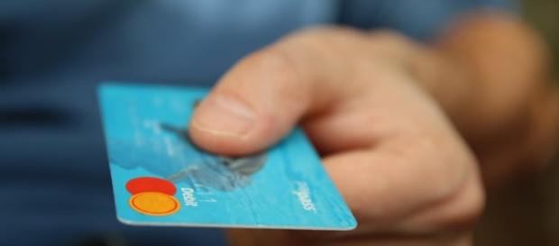 Conto corrente gratuito ed obbligatorio? arriva la legge, ecco a chi ... Conti correnti per pensionati a costo zero