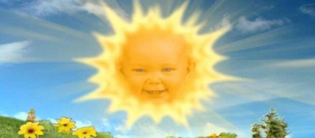 Lembra dessa bebê sorridente do "Teletubbies"? Ela cresceu e hoje tem 20 anos Lembra dessa bebê sorridente do "Teletubbies"? Ela cresceu e hoje tem 20 anos