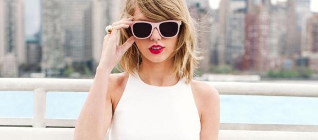 O site TMZ disse que Taylor Swift já preencheu a papelada para ter uma plataforma multimídia O site TMZ disse que Taylor Swift já preencheu a papelada para ter uma plataforma multimídia