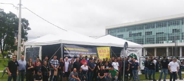 Trabalhadores protestam contra a reforma da Previdência Trabalhadores protestam contra a reforma da Previdência
