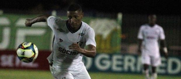 Richarlison abriu o caminho para a vitória do Flu em Bacaxá (Foto: Nelson Perez/Divulgação FFC) Richarlison abriu o caminho para a vitória do Flu em Bacaxá (Foto: Nelson Perez/Divulgação FFC)