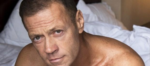 Rocco Siffredi E Lisola Dei Famosi Addio Al Veleno