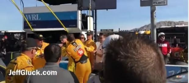Vídeo registrou momento em que Busch partiu para a briga Vídeo registrou momento em que Busch partiu para a briga