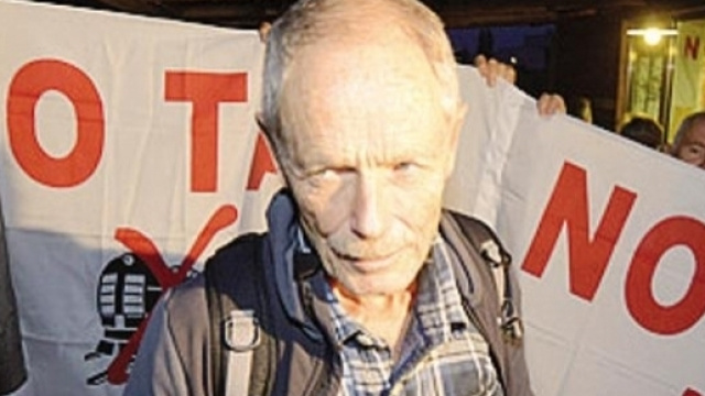 Dopo i No Tav, Erri De Luca difende anche De Magistris e i manifestanti anti Salvini