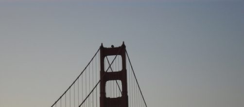 El Golden Gate se recorta contra el atardecer