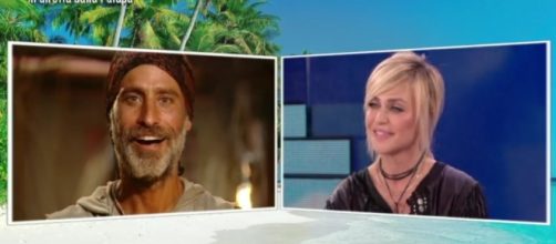 VIDEO Isola dei Famosi: Raz Degan e Paola Barale, la sorpresa - ibtimes.com