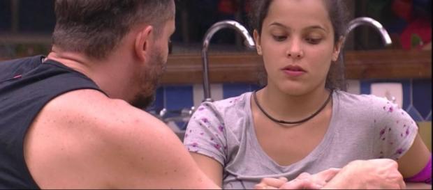 Emilly e Marcos protagonizam mais uma polêmica no "BBB17" Emilly e Marcos protagonizam mais uma polêmica no "BBB17"