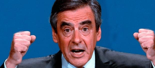 François Fillon peut continuer, mis en examen, à s'insurger : c'est devenu le rebelle antisystème François Fillon peut continuer, mis en examen, à s'insurger : c'est devenu le rebelle antisystème