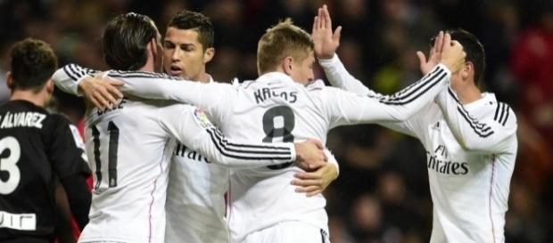 Liga - 11e journée : Le Real Madrid écrase le Rayo Vallecano (5-1 ... - eurosport.fr Liga - 11e journée : Le Real Madrid écrase le Rayo Vallecano (5-1 ... - eurosport.fr