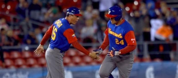 Miguel Cabrera (derecha) comandó la reacción de Venezuela Foto:@ESPNDatos Miguel Cabrera (derecha) comandó la reacción de Venezuela Foto:@ESPNDatos