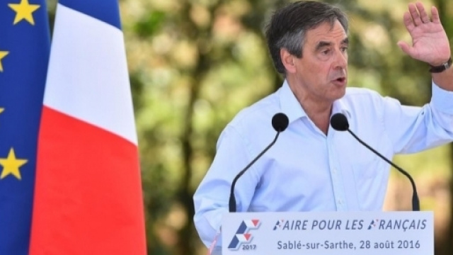 "Qui imagine le Général de Gaulle mis en examen", dixit Fillon