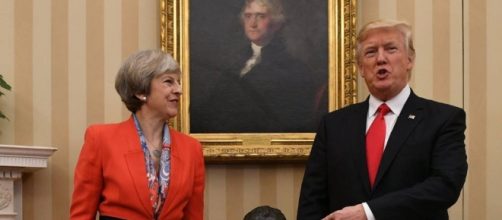Theresa May in US for President Trump talks - BBC News - bbc.com