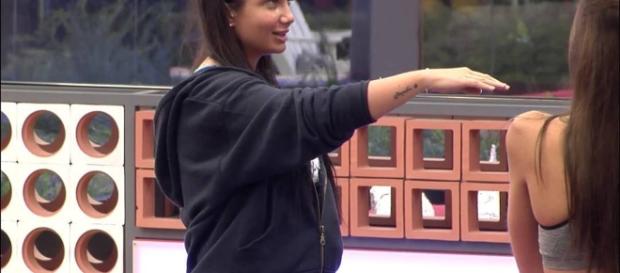 Elettra en Big Brother Brasil 17. Elettra en Big Brother Brasil 17.