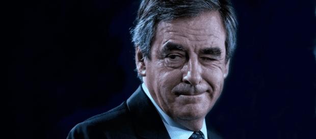 François Fillon, Sauveur de la France, sauve ses amis milliardaires dans la misère François Fillon, Sauveur de la France, sauve ses amis milliardaires dans la misère