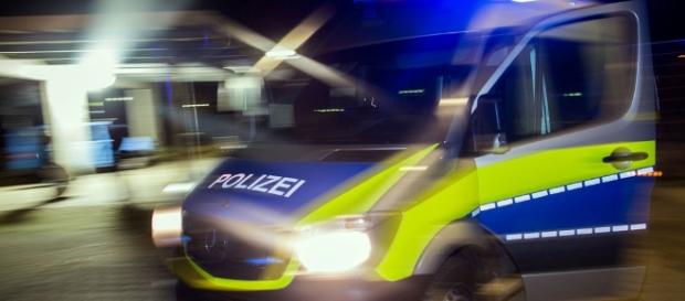 Polizei: Schlägertrupp macht Hessen unsicher Quelle: NDR.de ... - ndr.de Polizei: Schlägertrupp macht Hessen unsicher Quelle: NDR.de ... - ndr.de