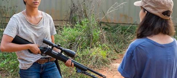 Sasha e Rosita tramando a morte de Negan Sasha e Rosita tramando a morte de Negan