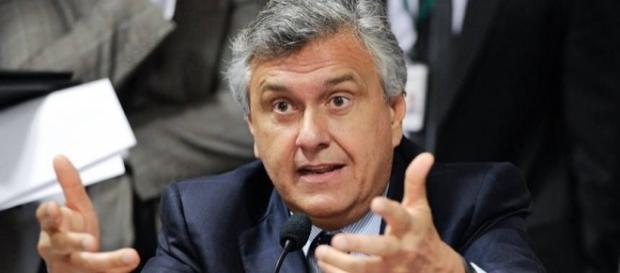Senador Ronaldo Caiado (DEM-GO) Senador Ronaldo Caiado (DEM-GO)