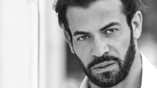 Isola,Gianni Sperti non contento della relazione fra Raz e Paola