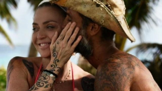 Paola Barale e Raz Degan si dicono arrivederci a Cayo Bolano.