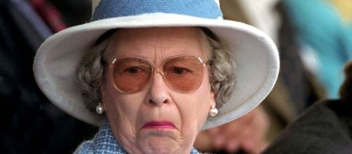 Chissà che ne pensa la regina Elisabetta II dei 'preparativi' ormai non più top secret per il suo funerale. Sarà scaramantica? Foto: Web.