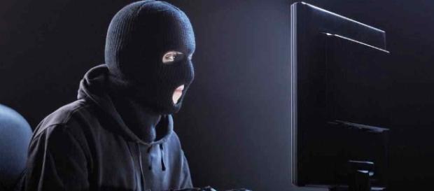 Atenție cui vindeți produse online. Atenție cui vindeți produse online.