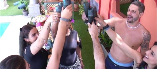 Elettra Lamborghini ha revolucionado la casa de Big Brother Brasil 17 Elettra Lamborghini ha revolucionado la casa de Big Brother Brasil 17