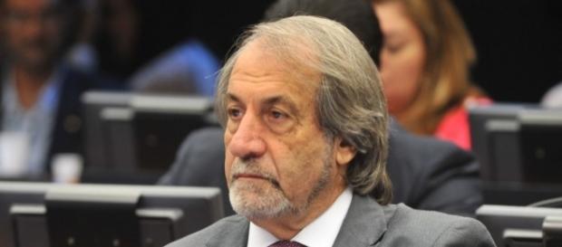 Proposta vendo do deputado do PDT. Proposta vendo do deputado do PDT.