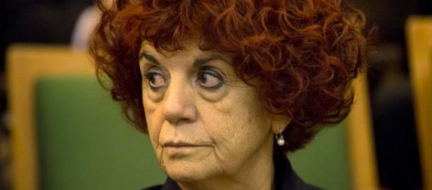 Scuola, annunciato il piano assunzioni docenti di Valeria Fedeli. Scuola, annunciato il piano assunzioni docenti di Valeria Fedeli.