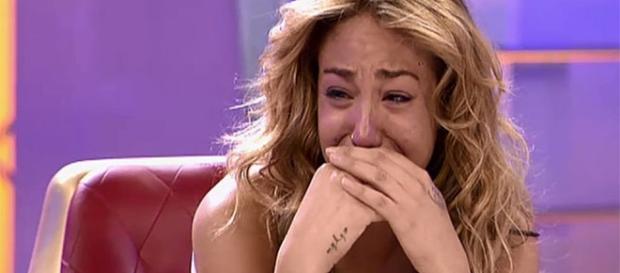 Steisy derrumbada en uno de sus programas Steisy derrumbada en uno de sus programas