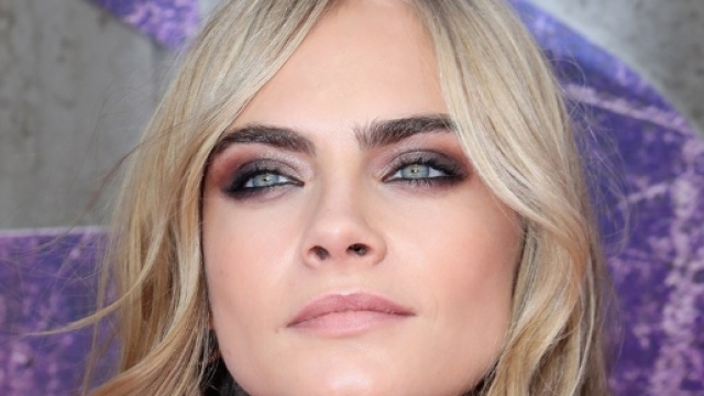 Cara Delevingne compie ventitr&eacute; anni. Tutte le sue trasformazioni ... - vanityfair.it