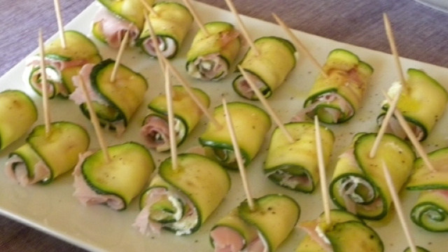 Involtini di zucchine e cotto - giallozafferano.it