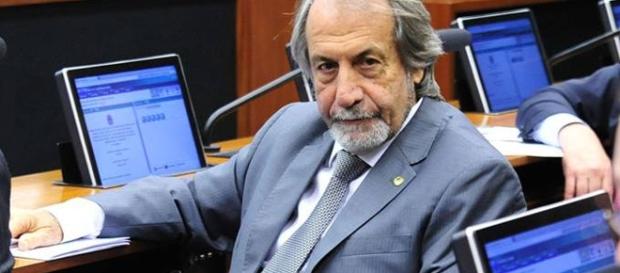 Deputado federal Carlos Eduardo Cadoca (PDT-PE) é o autor da emenda Deputado federal Carlos Eduardo Cadoca (PDT-PE) é o autor da emenda