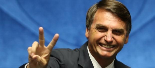 Jair Bolsonaro divide opiniões de eleitores Jair Bolsonaro divide opiniões de eleitores