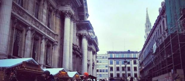 MERCADO DE NAVIDAD EN BRUSELAS MERCADO DE NAVIDAD EN BRUSELAS
