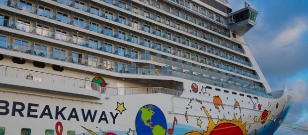Norwegian increases gratuities for the second time this year ... - cruisewithgambee.com Norwegian increases gratuities for the second time this year ... - cruisewithgambee.com