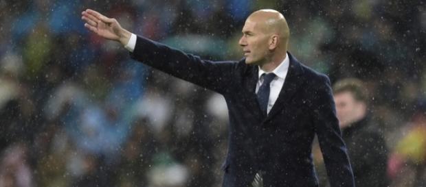 Zidane donne la direction en voulant évité Leicester City - 20minutes.fr Zidane donne la direction en voulant évité Leicester City - 20minutes.fr