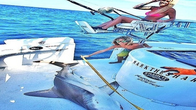 USA: la storia di Maverick e Savannah Quartiano, piccoli cacciatori di squali