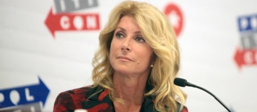 Former Democratic Texas State Senator Wendy Davis says women need to stop 'being nice' / Gage Skidmore, Flickr CC BY-SA 2.0