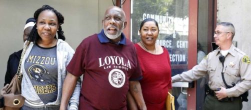 Man exonerated for LA murder walks free after 32 years - San ... - mysanantonio.com