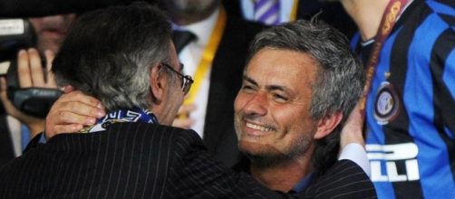 Moratti e mourinho festeggiano la vittoria della Champions (fonte: La Stampa"