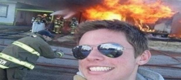 Algumas selfies são extremamente bizarras Algumas selfies são extremamente bizarras