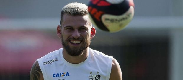 Lucas Lima x Felipe Melo: clássico vai ferver Lucas Lima x Felipe Melo: clássico vai ferver