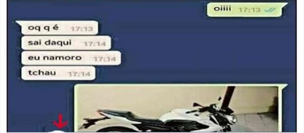 Moça demonstra seus verdadeiros sentimentos para rapaz Moça demonstra seus verdadeiros sentimentos para rapaz