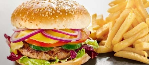 Conheça opções para comer de graça em restaurantes Conheça opções para comer de graça em restaurantes