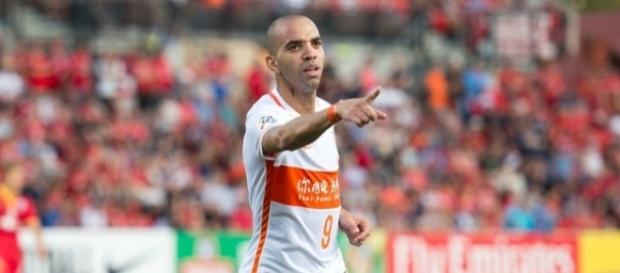 Atualmente no Shandong Luneng, Diego Tardelli foi sondado pelo Corinthians Atualmente no Shandong Luneng, Diego Tardelli foi sondado pelo Corinthians