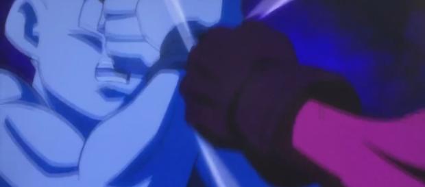 Krillin se enfrenta a Basilik del universo 9 Krillin se enfrenta a Basilik del universo 9